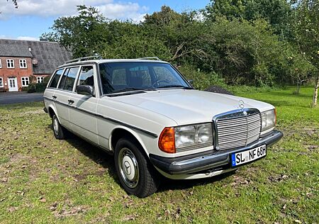 Mercedes-Benz T-Klasse W123 300 TD Kombi, H-Zulassung TÜV 01/26