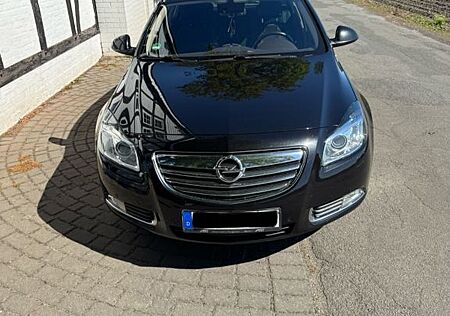 Opel Insignia Sports Tourer 2.0 CDTI TÜV Neu BI-Xenon