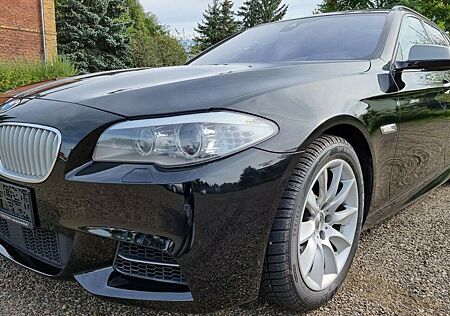 BMW M550d Touring xDrive Xenon HUD Leder PDC MFL KLG