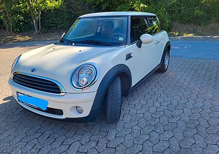 Mini ONE Rentnerfahrzeug