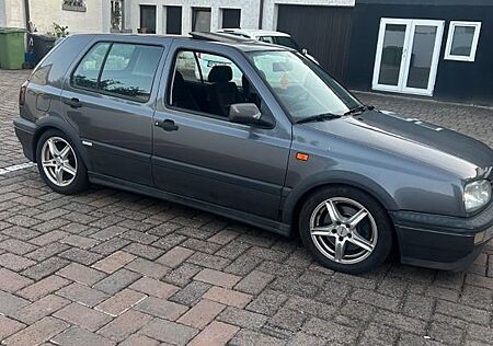 VW Golf Volkswagen 2.0 GTI Edition Edition