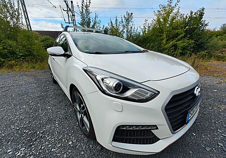 Hyundai i30 1.6 T GDi Coupe Turbo 186 PS weiß