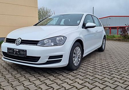 VW Golf Volkswagen VII Lim. Trendline BMT