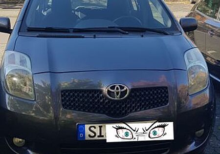 Toyota Yaris 1,3-l-VVT-i Cool Cool