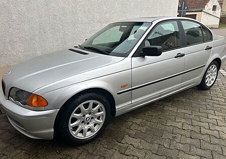BMW 318i E46 TÜV 10/26