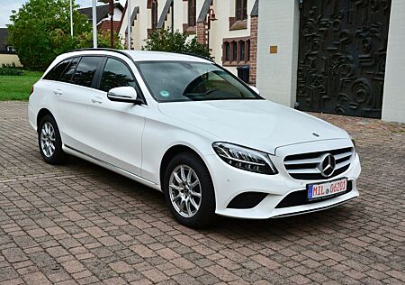 Mercedes-Benz C 180 C 180d C -Klasse/Autom./Comand/AHK/Kamera/P.Ast