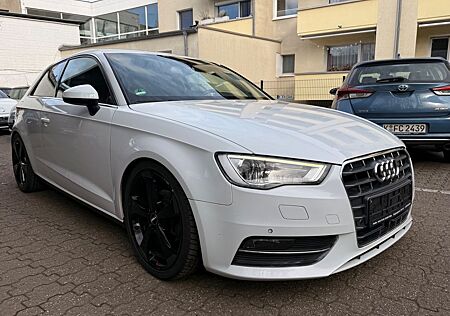 Audi A3 ambiente B&O ACC 19Zoll Rotor KW Fahrwerk