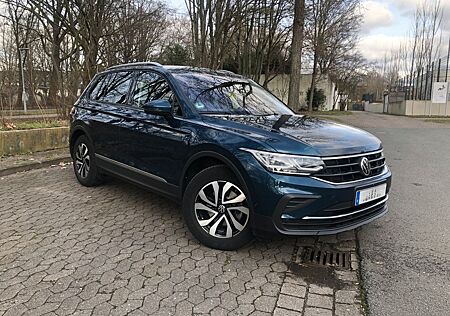 VW Tiguan Volkswagen Privatverkauf- DSG ACTIVE in TOP Zustand!!