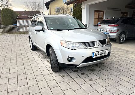 Mitsubishi Outlander 2.2 DI-D Instyle Instyle