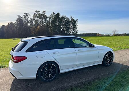 Mercedes-Benz C 43 AMG 4MAT/PANO/BURM/ACC/Perf.AGA/360°/HU/SERV Neu