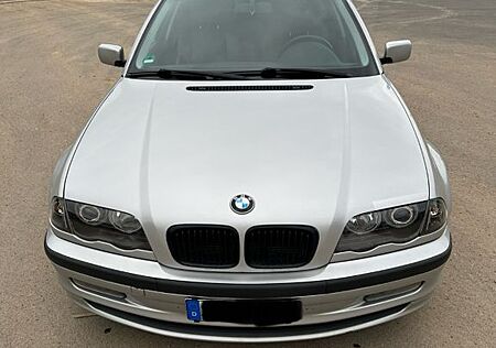 BMW 330 touring - Volleder Schalter