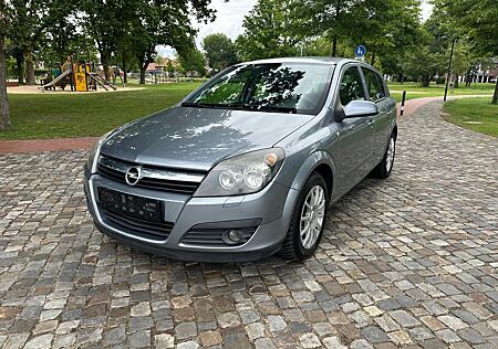 Opel Astra H Lim. Edition