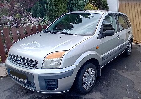 Ford Fusion 1,4 16V + +