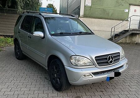 Mercedes-Benz ML 270 CDI -