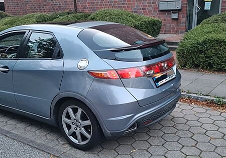 Honda Civic 1.8 Executive *Xenon*Pano*