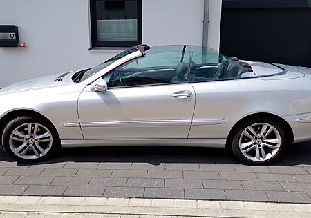 Mercedes-Benz CLK 200 KOMPRESSOR Avantgarde VB 7900€