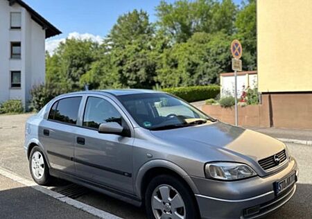 Opel Astra 1.6 16V Leder, Klimauto, Sitzhzg