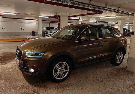 Audi Q3 2.0 TFSI 155kW S tronic quattro -Vollleder