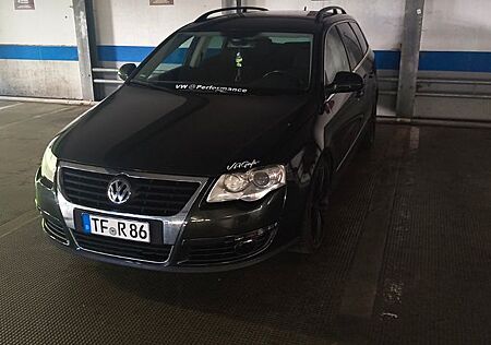 VW Passat Variant Volkswagen 2.0 FSI Tiptronic Comfortline...