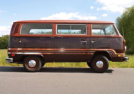 VW T2 Volkswagen Champagne Edition II