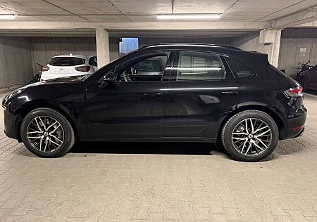 Porsche Macan Turbo,Glasdach21Zoll,Leder.TOP Sportabgasa