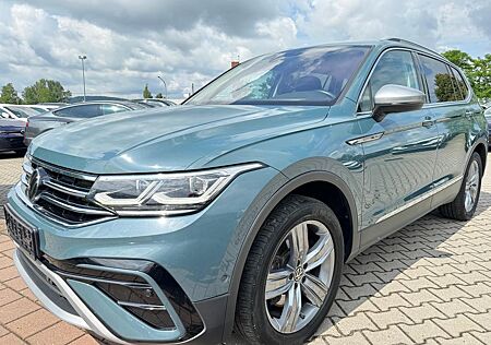 VW Tiguan Allspace Volkswagen 2.0 Elegance 4Mo 7Sitze Navi AHK
