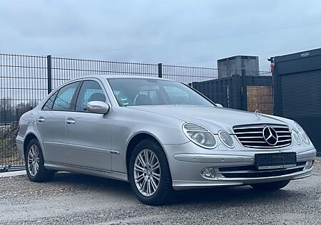 Mercedes-Benz E 240 4MATIC AVANTGARDE*Bi Xenon*Leder*