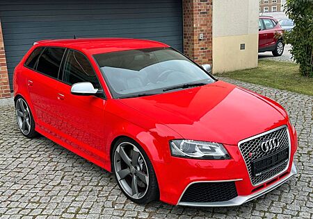 Audi RS3 Sportback 2.5 TFSI SPORTPAKET!!