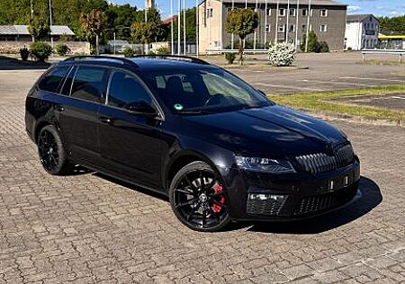 Skoda Octavia 2.0 TDI RS Challenge XL Blackmagic