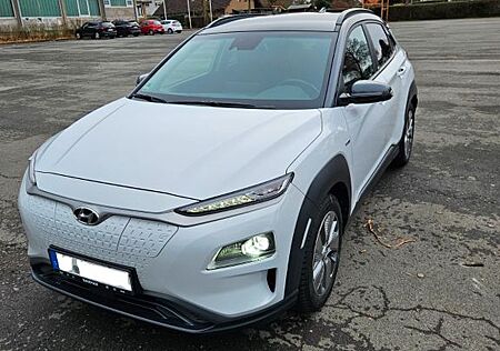 Hyundai Kona Elektro (150kW) STYLE-Paket
