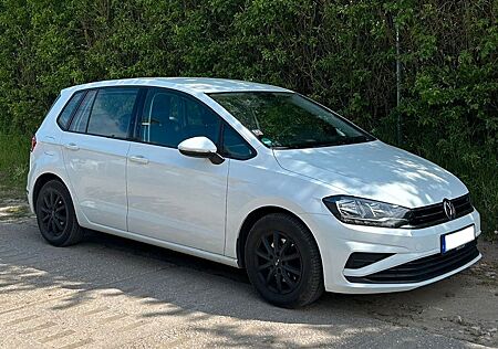 VW Golf Sportsvan Volkswagen 1,6l TDI SCR Trendline 115PS Diesel