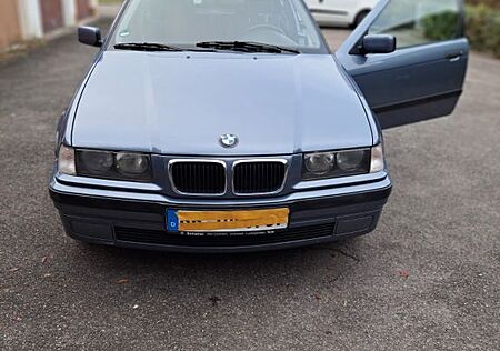 BMW 316i Coupe Comfort Edition Comfort Edition