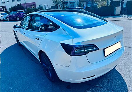 Tesla Model 3 Standard-Reichweite Plus/Wärmepumpe/60KW