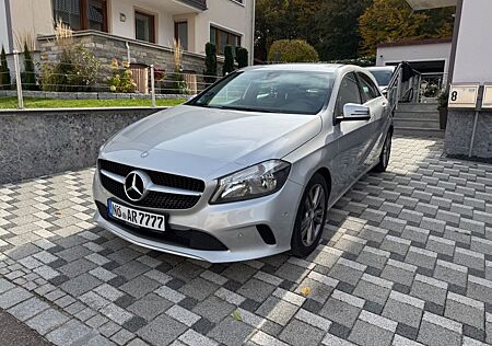Mercedes-Benz A 180 gebraucht kaufen Mercedes-Benz A 180 - Top Zustand - AMG Line