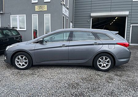 Hyundai i40 cw Style*1.HD*TüvNeu*AHK*Klima*SHZ