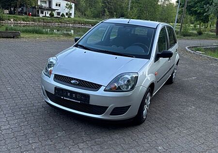 Ford Fiesta 1,4 16V Ambiente Ambiente
