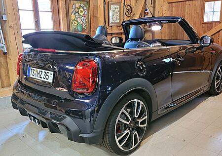 Mini John Cooper Works Cabrio JCW Enigmatic Black
