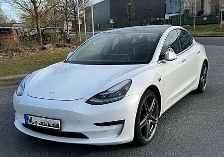 Tesla Model 3 Performance - Allradantrieb mit Dual...