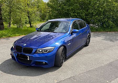 BMW 320i E90 M-Paket *BESCHREIBUNG LESEN*