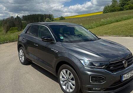 VW T-Roc Volkswagen 1.5 TSI ACT OPF DSG Sport R-Line | Top-Aus