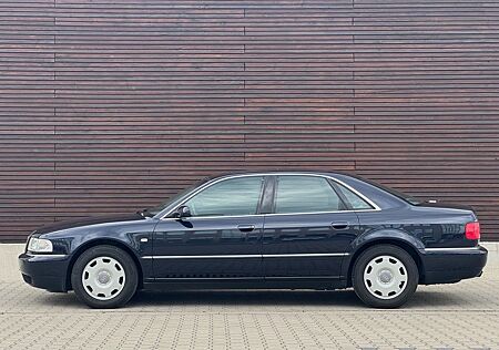 Audi A8 3.7 Quattro / 2 HAND / DEUTSCH / ZEITKAPSEL