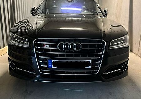 Audi S8 Plus 750 PS 1000NM Voll Ausstattung