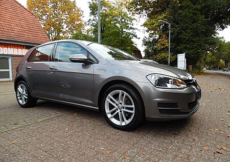 VW Golf Volkswagen VII Lim. Trendline BMT ZRW bei 110983 Km
