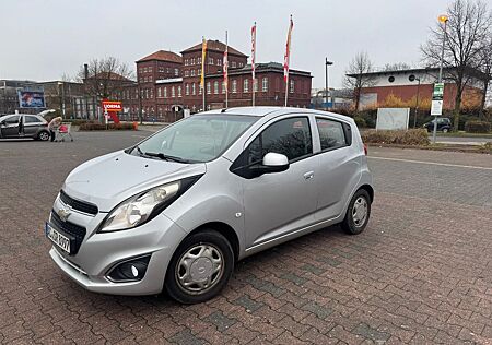 Chevrolet Spark 1.0 LT Dot Racing Edition LT Dot Racin...