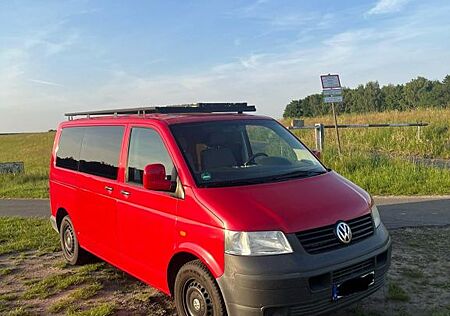 VW T5 Caravelle Volkswagen T5 Camper
