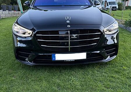 Mercedes-Benz S 500 4MATIC L AMG Panorama Burmester Massage