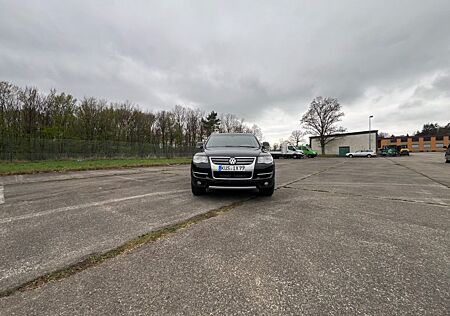 VW Touareg Volkswagen 3.0 V6 TDI Tiptronic Individual