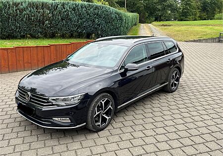 VW Passat Variant Volkswagen 2.0 TDI SCR 140kW DSG 4M Eleg...