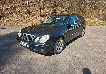 Mercedes-Benz E 220 CDI T AVANTGARDE Avantgarde