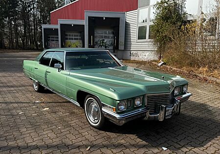 Cadillac Deville Sedan
